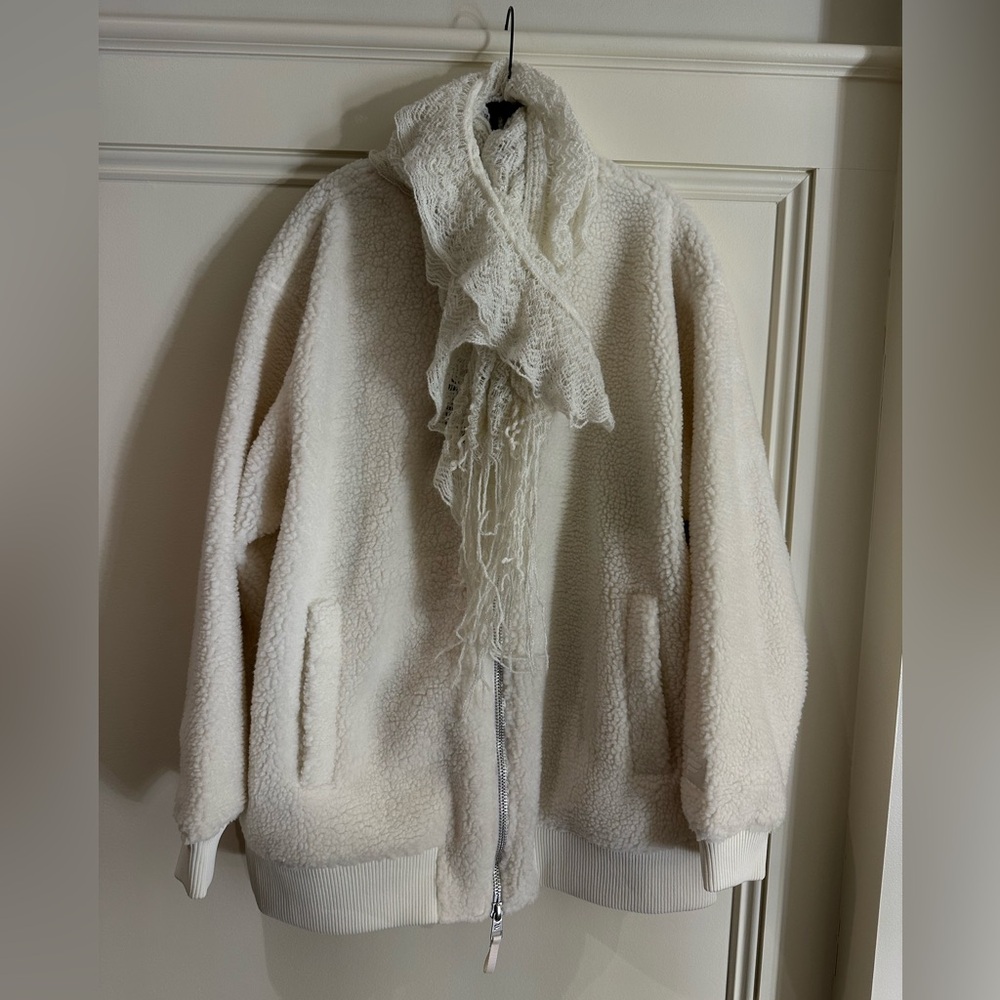 FABLETICS Cozy Shearling like bomber jacket USXL - Picture 5 of 10